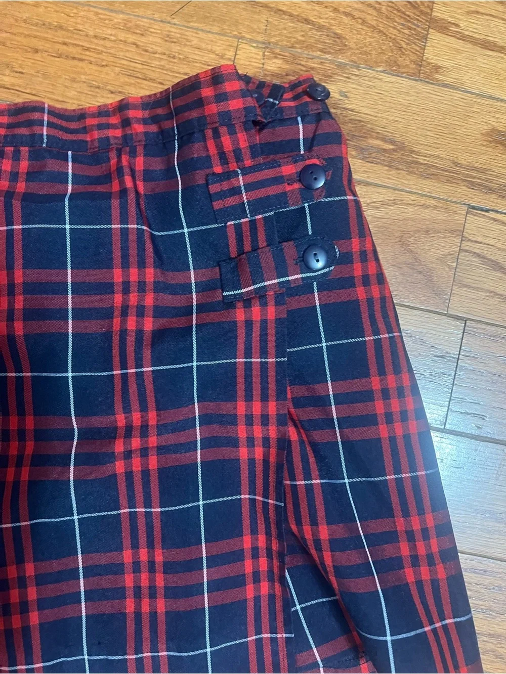 Girls Red and Black Plaid Button-Detail Skort